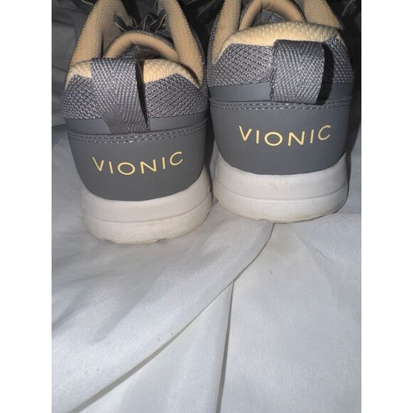 Vionic sneakers - Picture 6 of 9